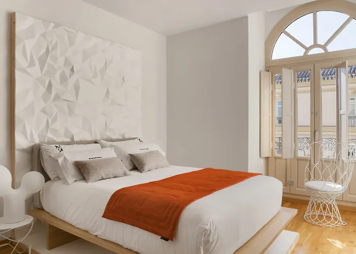 Halcyon Days Designer Apartments By Ana Locking